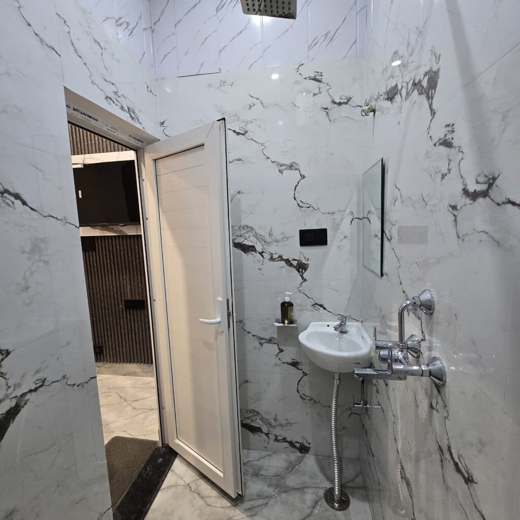 View from Kashi Vishram Palace hotel in Godowlia